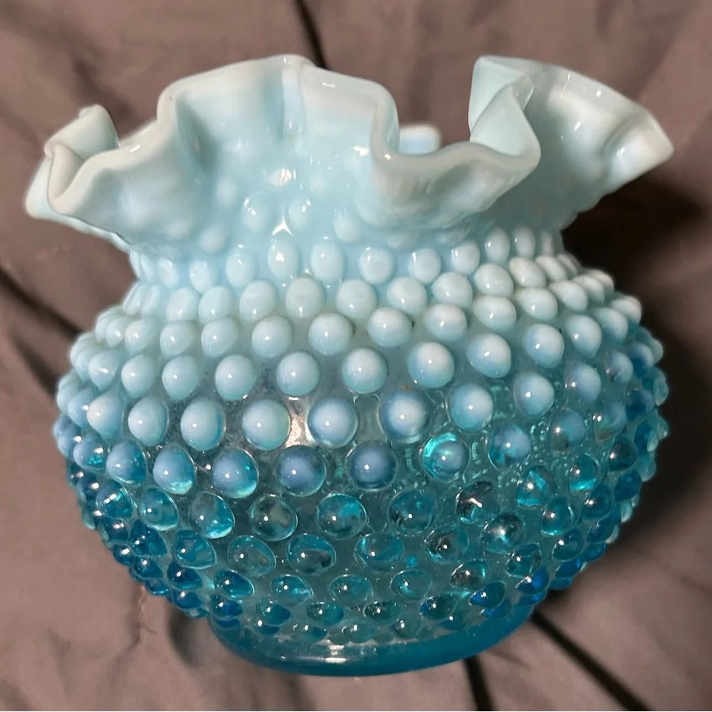 Vase - Picture 3 of 4